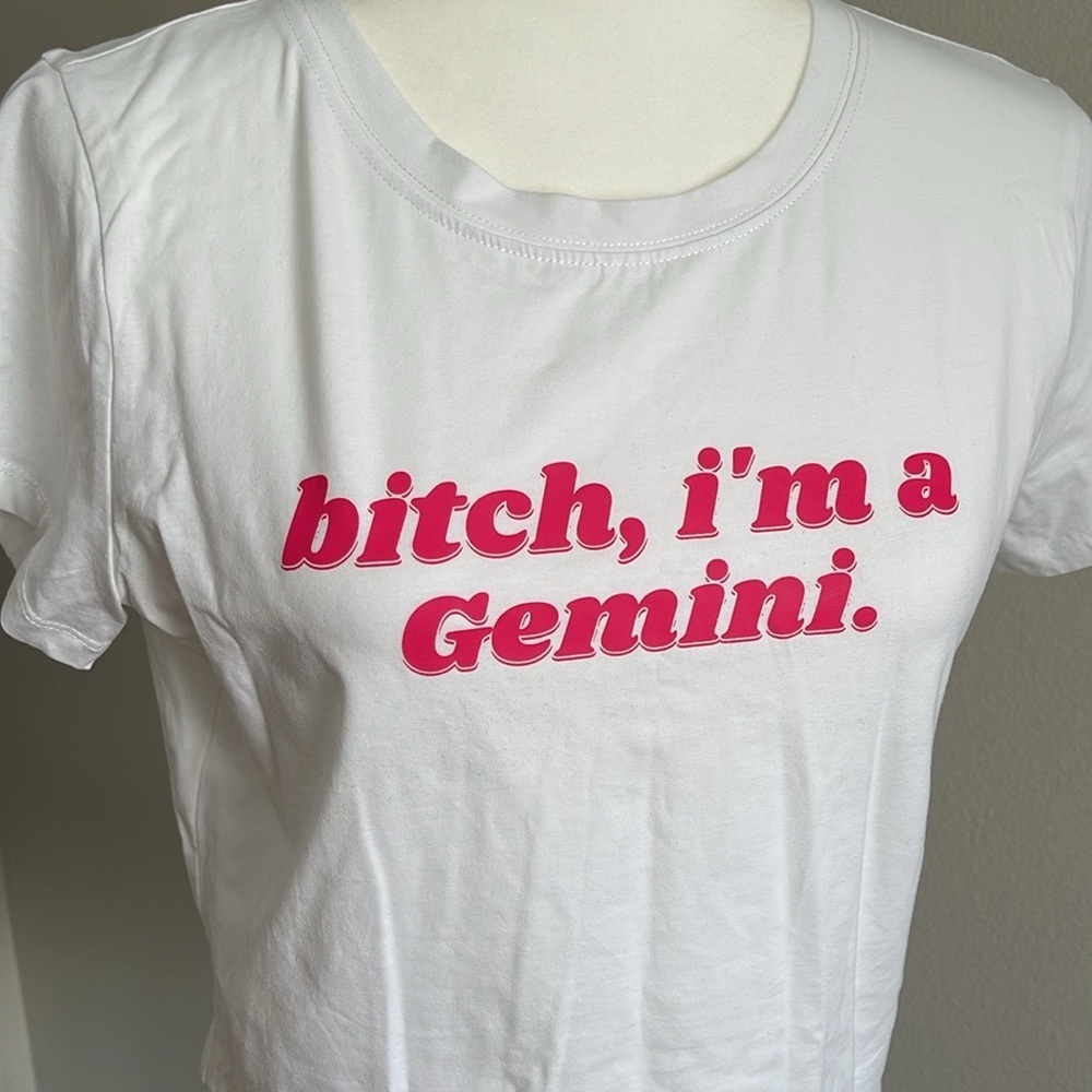 NEW White Graphic Tee with Pink Text Size L - Picture 2 of 6